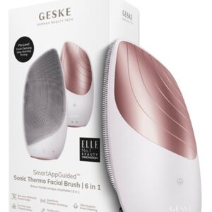 Geske Sonic Thermo Facial Brush in Pink and White